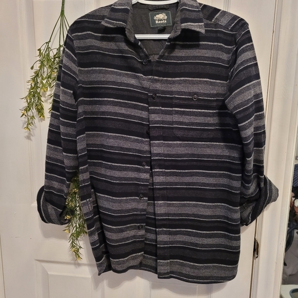Warm casual Button up - Picture 1 of 1